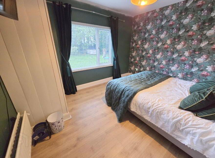Ballycarron, Grange North, Golden, Cashel, E25HY91