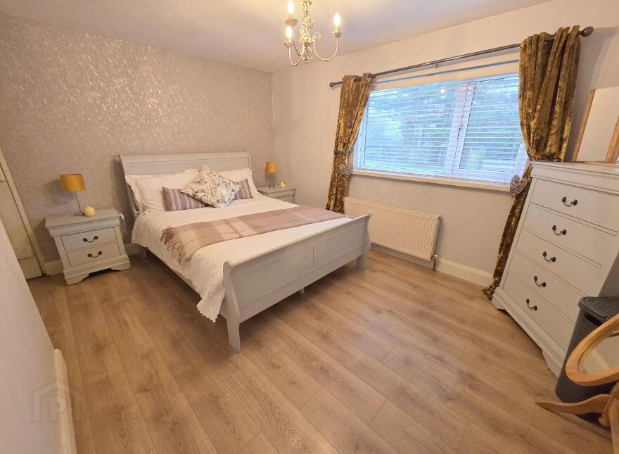 Ballycarron, Grange North, Golden, Cashel, E25HY91