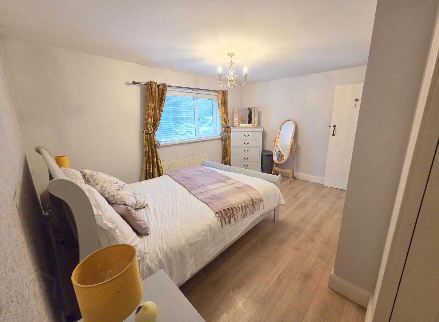 Ballycarron, Grange North, Golden, Cashel, E25HY91