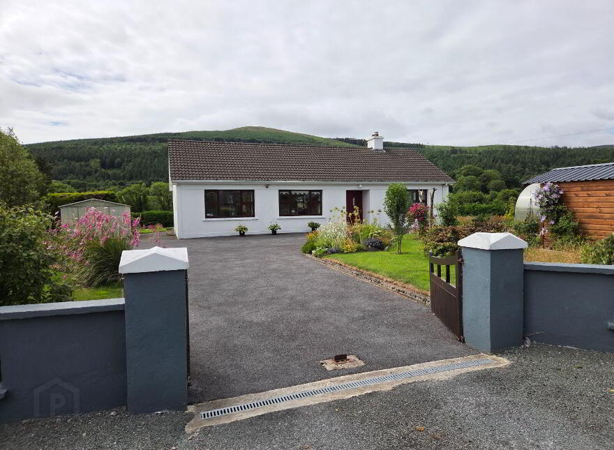 Toureen, Cahir, Bansha, E21HP76 photo