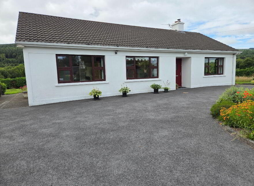 Toureen, Cahir, Bansha, E21HP76