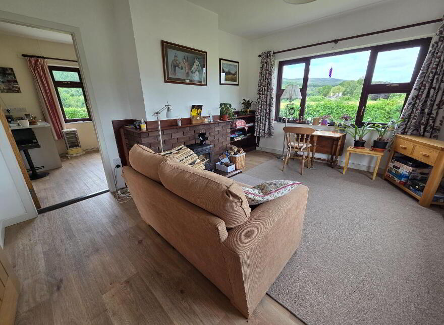 Toureen, Cahir, Bansha, E21HP76