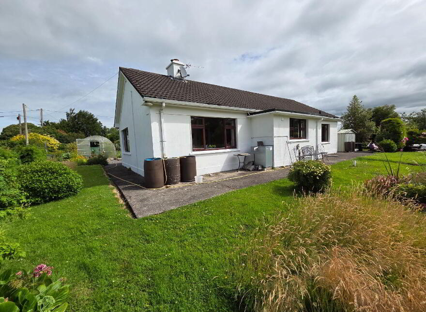 Toureen, Cahir, Bansha, E21HP76
