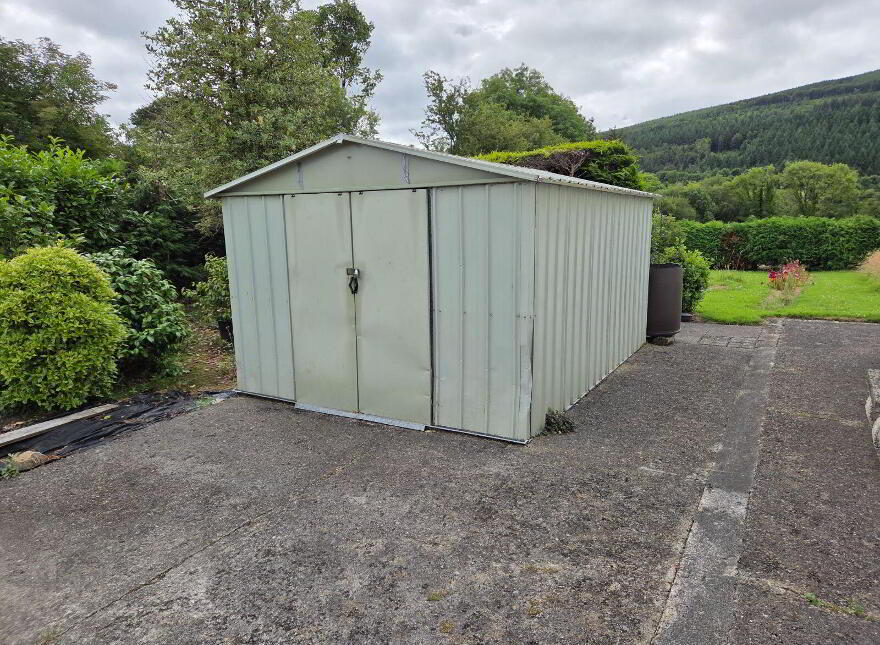 Toureen, Cahir, Bansha, E21HP76