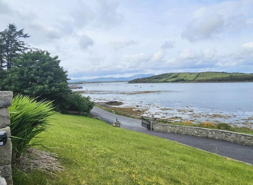 Rosmoney, Westport, Carraholly, F28P984