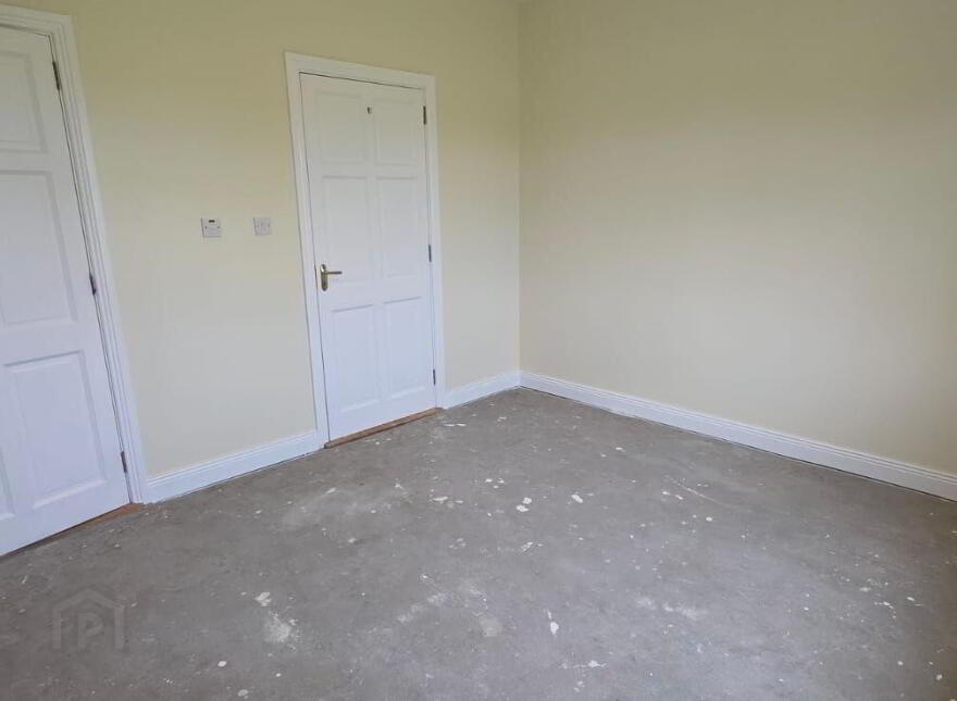 Drumbrastle East, Newport, Newport, F28RW90