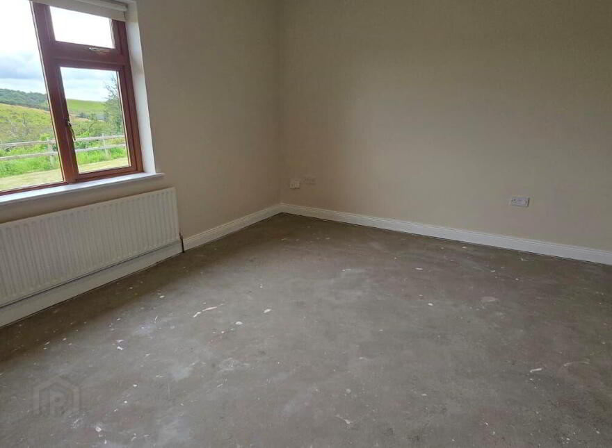 Drumbrastle East, Newport, Newport, F28RW90
