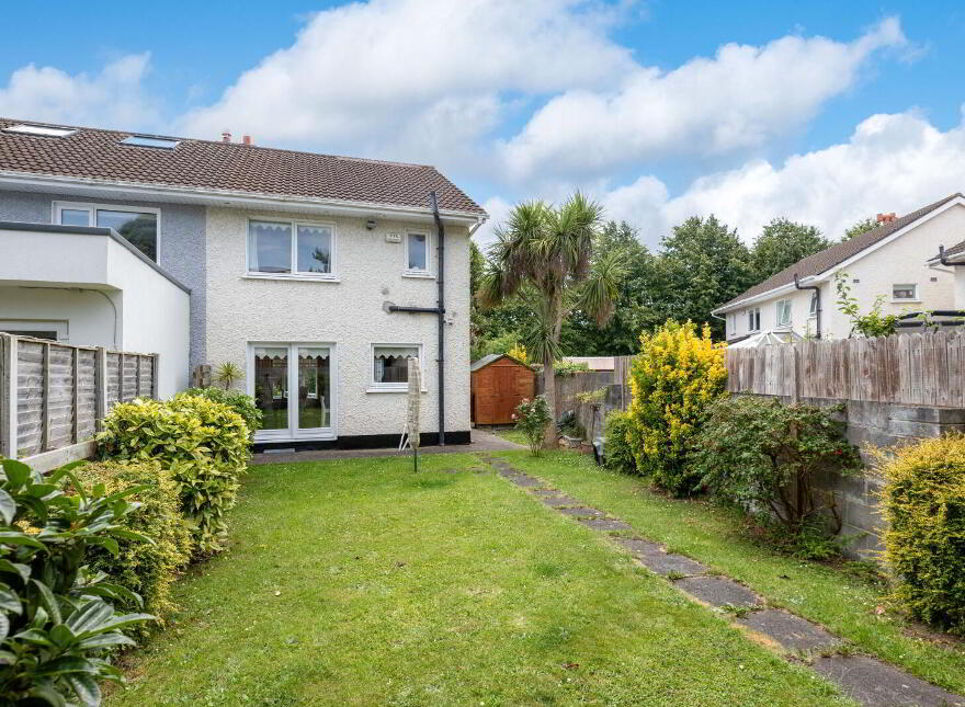 33 Glencairn Lawn, The Gallops, Leopardstown, Leopardstown, D18R7Y8
