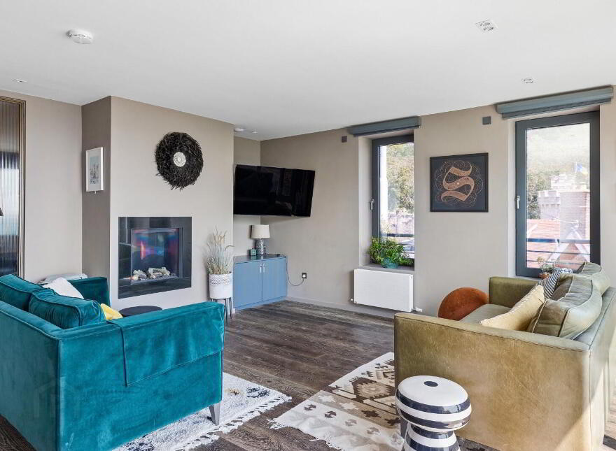 Apt 2, Killiney Hill Plaza, Killiney Hill Road, Killiney, A96V380