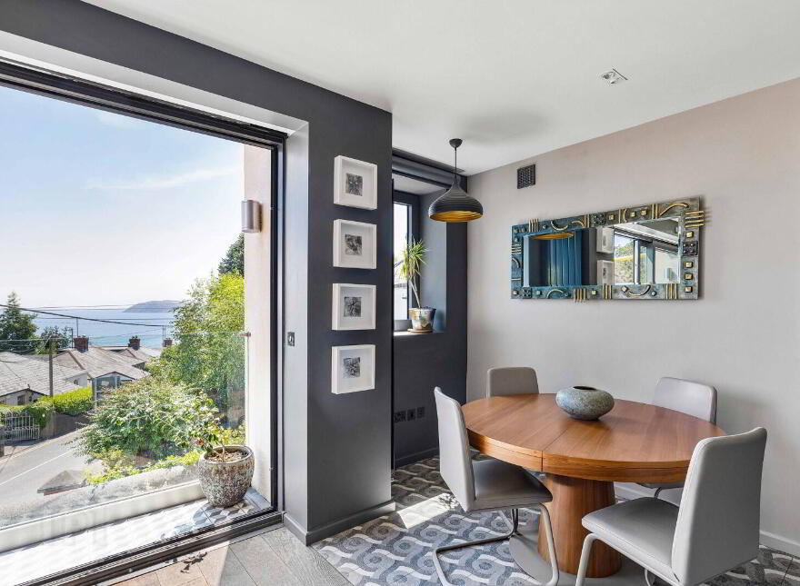 Apt 2, Killiney Hill Plaza, Killiney Hill Road, Killiney, A96V380