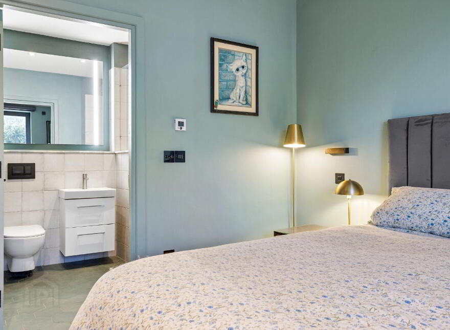 Apt 2, Killiney Hill Plaza, Killiney Hill Road, Killiney, A96V380