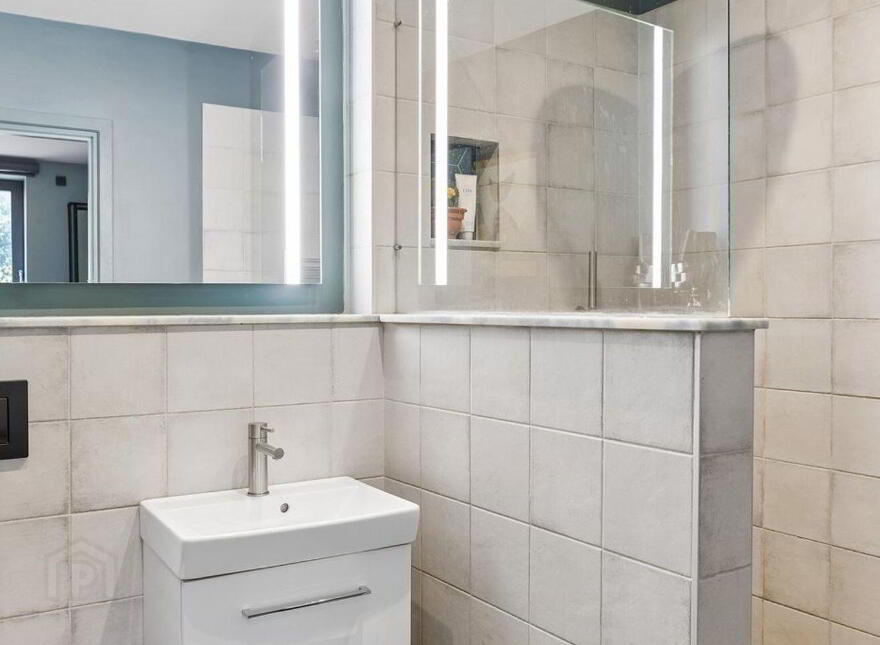 Apt 2, Killiney Hill Plaza, Killiney Hill Road, Killiney, A96V380