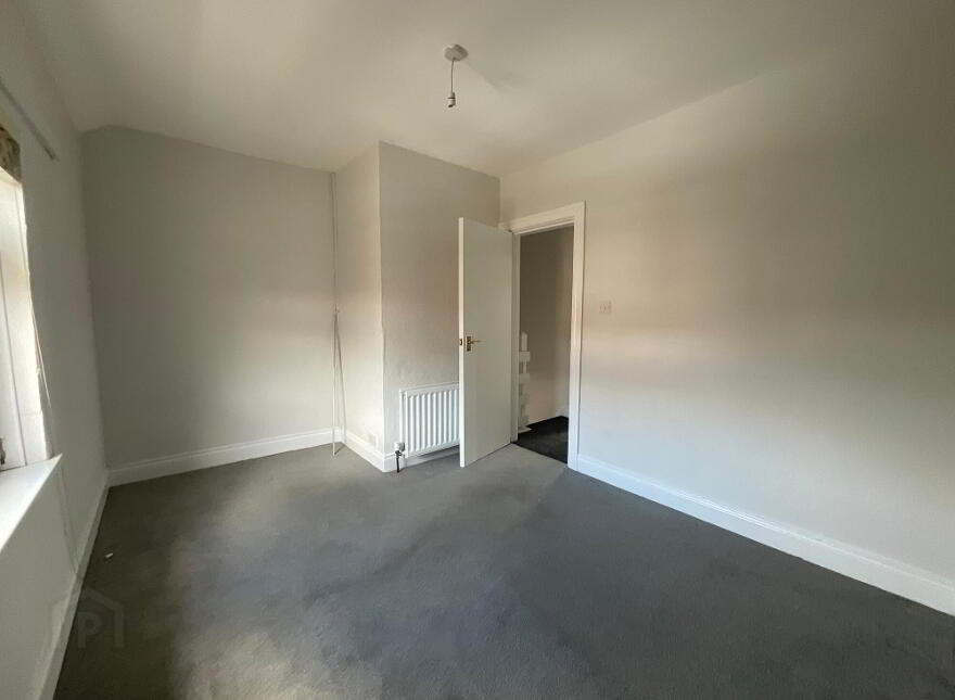 15 Glenbank Parade, Belfast, BT14 8AT