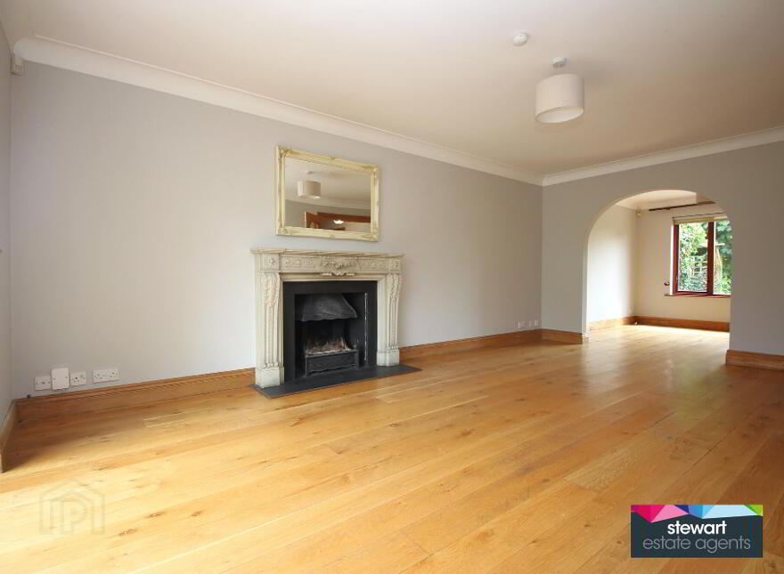 77 Waringfield Avenue, Moira, BT67 0FA