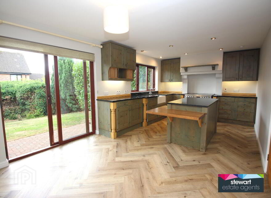 77 Waringfield Avenue, Moira, BT67 0FA