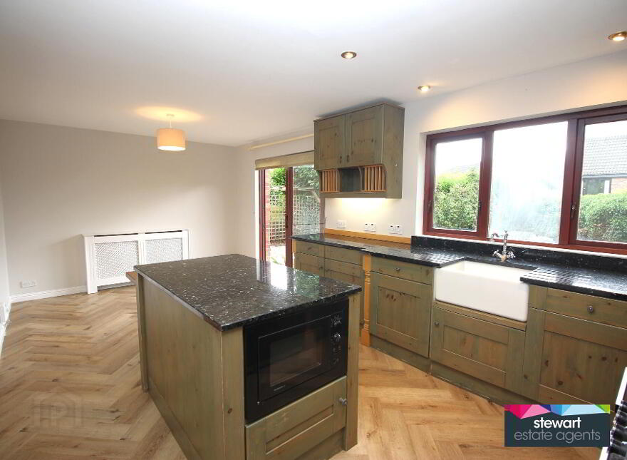 77 Waringfield Avenue, Moira, BT67 0FA