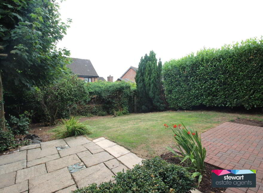 77 Waringfield Avenue, Moira, BT67 0FA
