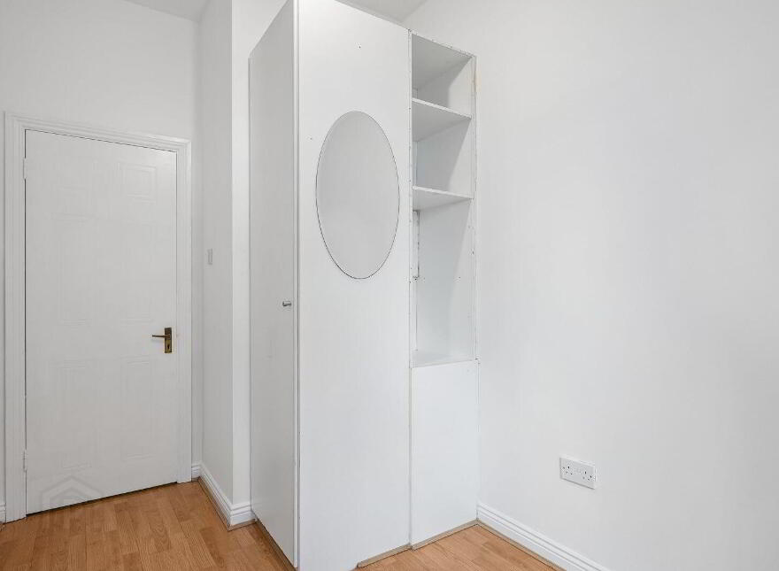 Apartment 94 King's Court, Dublin 1, D01T286