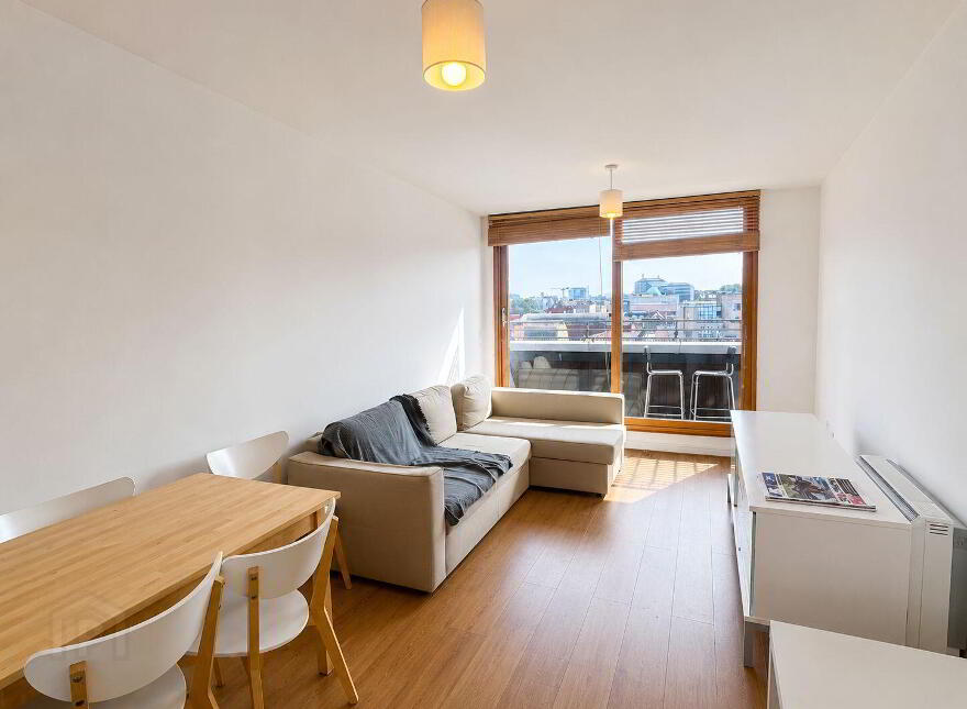 Apartment 84 Block G Mellowes Quay, Christchurch, Christchurch, D08X2W2