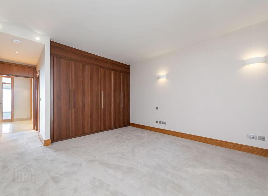 Apartment 6 Newman, The Court Killiney Bay, Station Road, Killiney, A96HK20