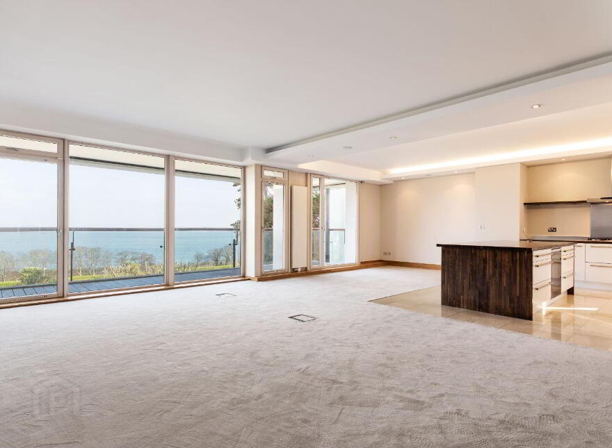 Apartment 6 Newman, The Court Killiney Bay, Station Road, Killiney, A96HK20