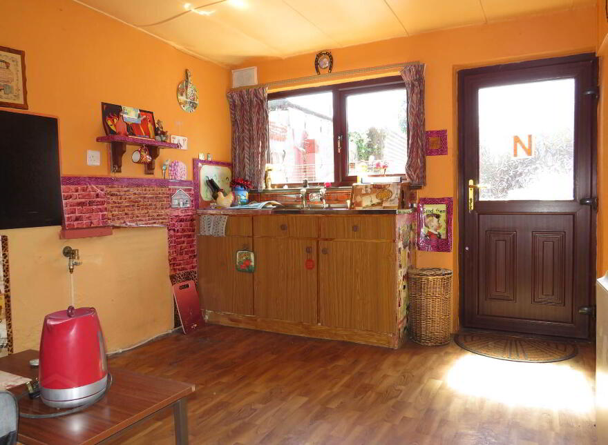 10 Newtownbarry, Charleville, P56K265