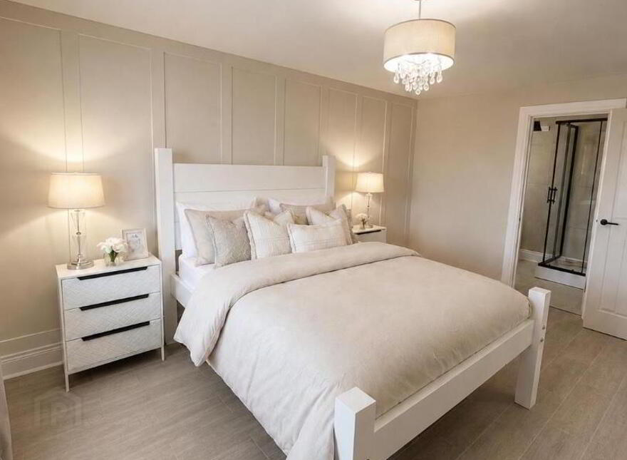 19 Lyndhurst View Close, Belfast, BT13 3XD