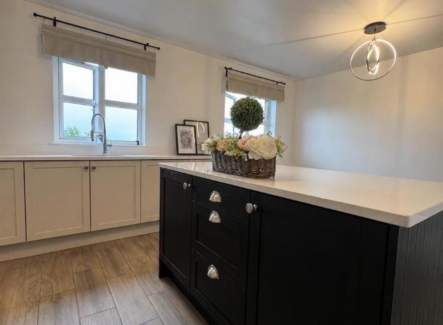 19 Lyndhurst View Close, Belfast, BT13 3XD