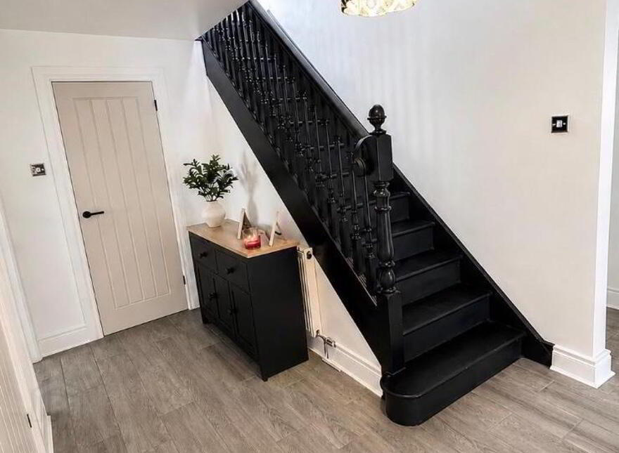19 Lyndhurst View Close, Belfast, BT13 3XD