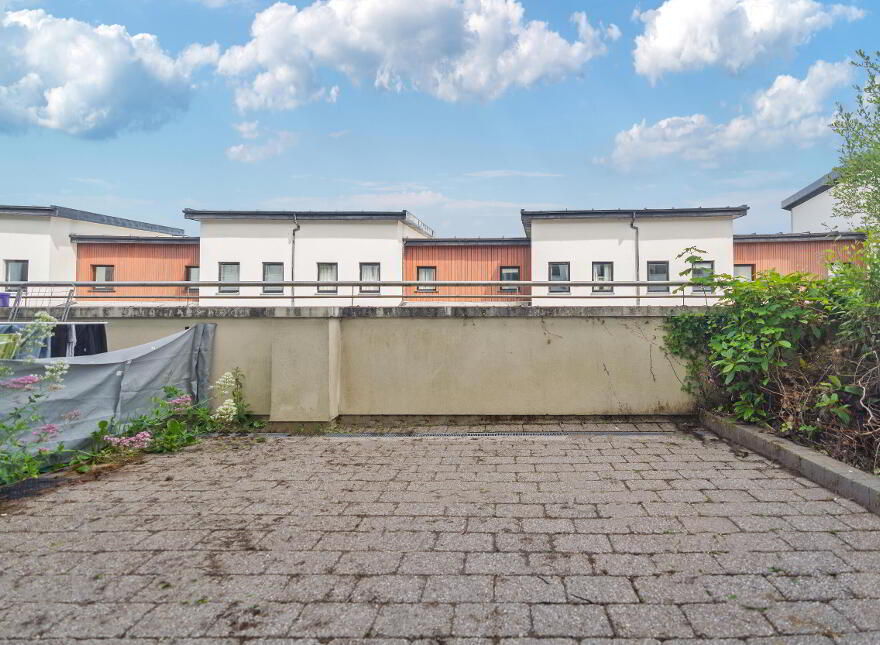 23 The Square, Buttery Court, Market Square, Mallow, P51X754