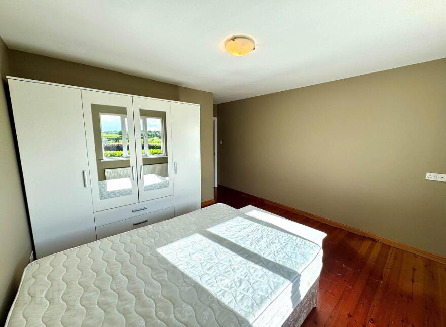 4 Lime Tree Grove, Dualla Road, Cashel, E25DD78