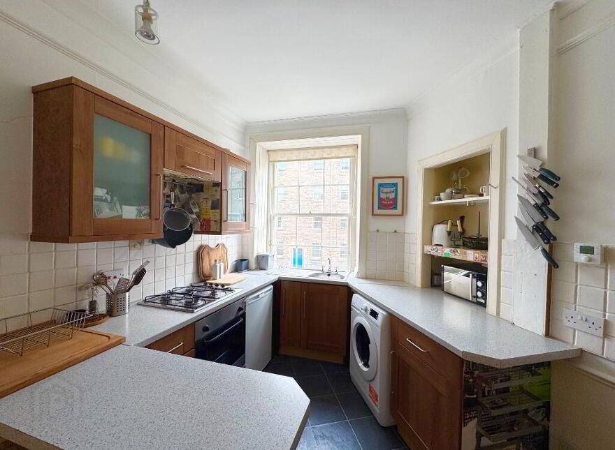 102 Buccleuch Street, Newington, Edinburgh, EH8 9NQ