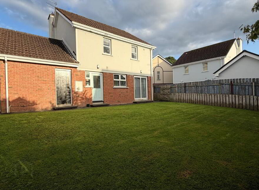 26 Tulacorr Heights, Strabane, BT82 8RD