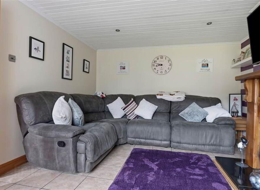 27 Thornbrooke, Ahoghill, Ballymena, BT42 1PZ