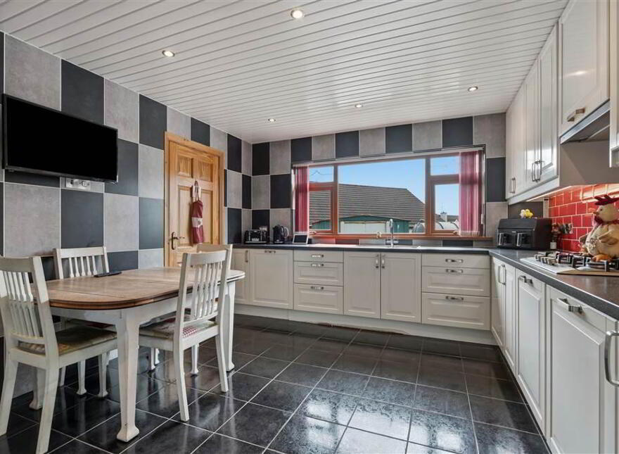 27 Thornbrooke, Ahoghill, Ballymena, BT42 1PZ