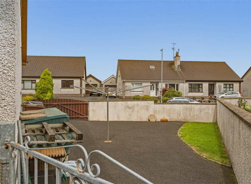 27 Thornbrooke, Ahoghill, Ballymena, BT42 1PZ