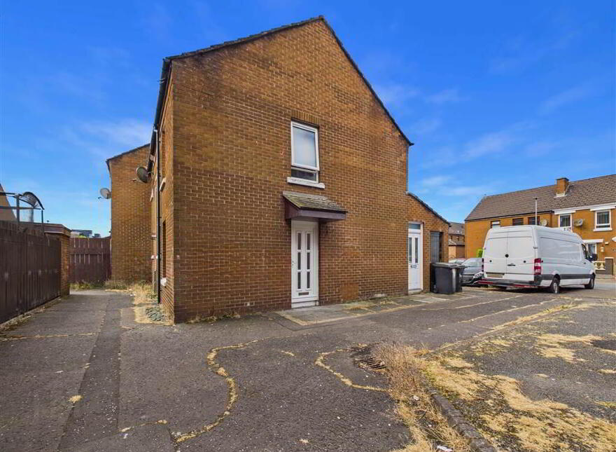2 Friendly Way, Belfast, BT7 2DU