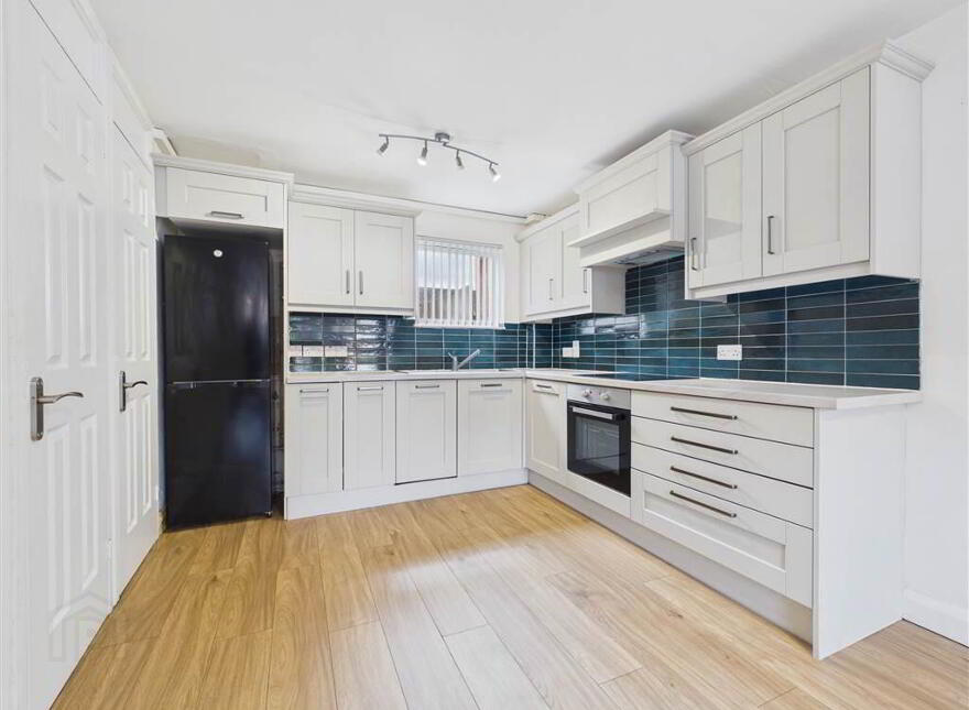 2 Friendly Way, Belfast, BT7 2DU