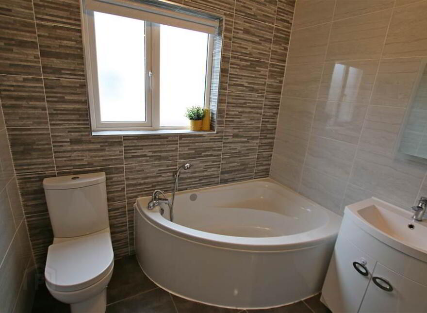 10 Cherry Glynn, Maghera, BT46 5FE