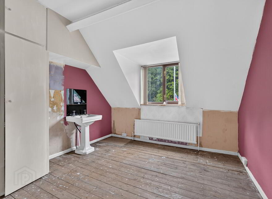 77 Westland Road, Belfast, BT14 6NL