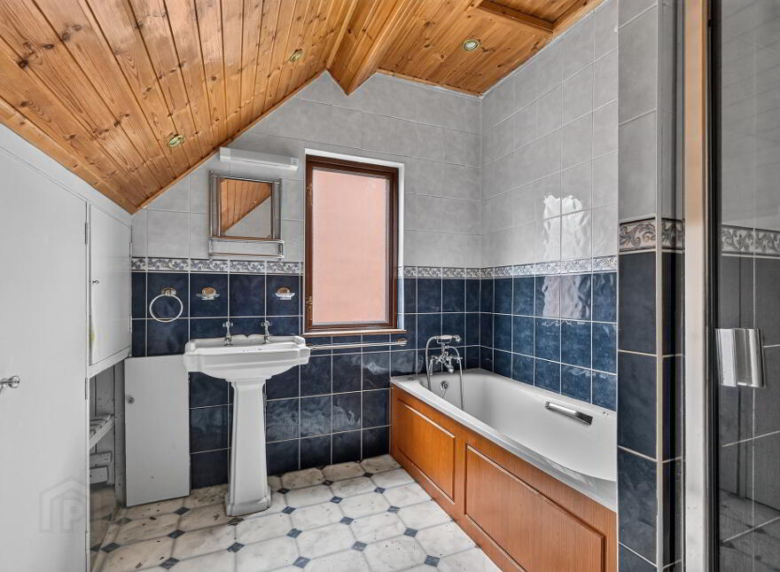 77 Westland Road, Belfast, BT14 6NL