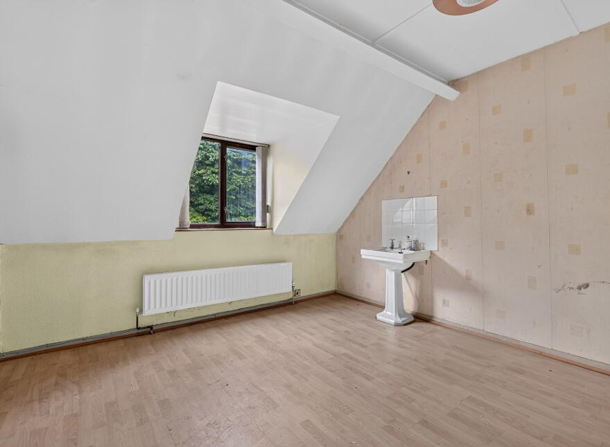 77 Westland Road, Belfast, BT14 6NL