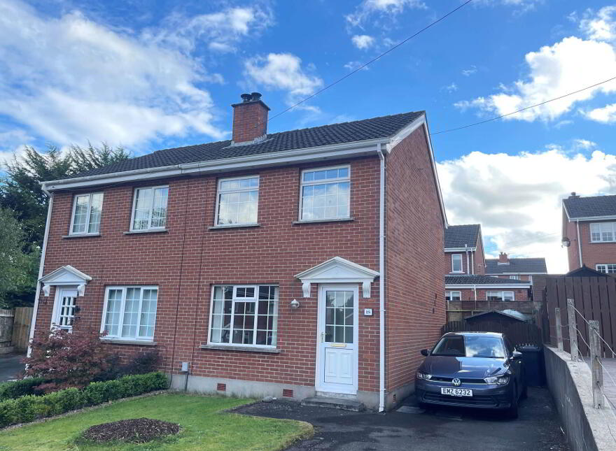 18 Beaufort Crescent, Belfast, BT8 7UA