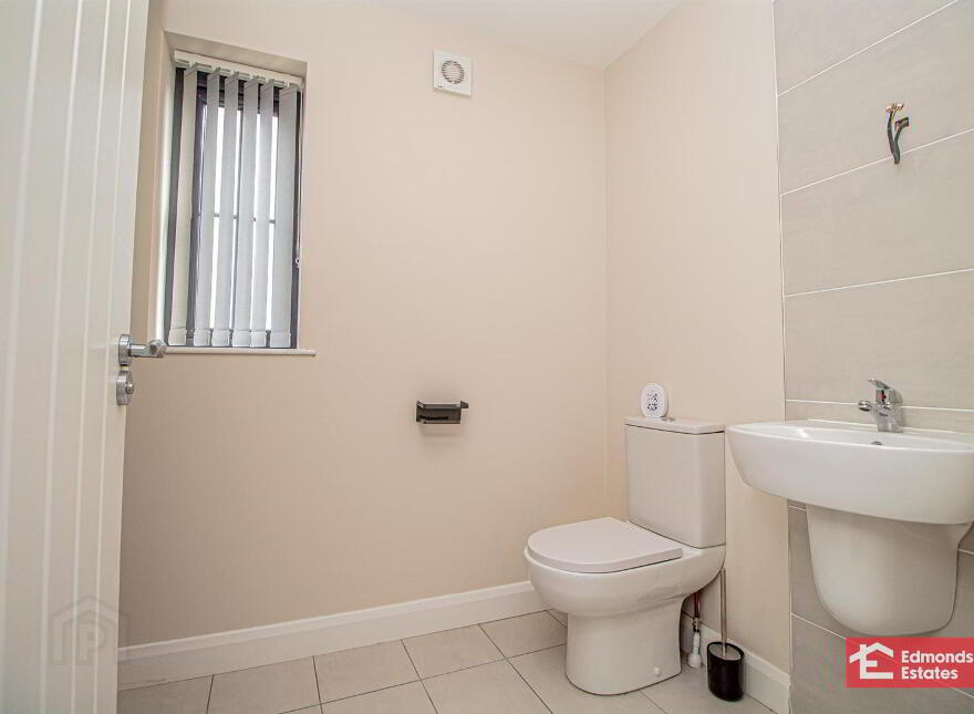 8 Church Meadows, Kells, Ballymena, BT42 3JU