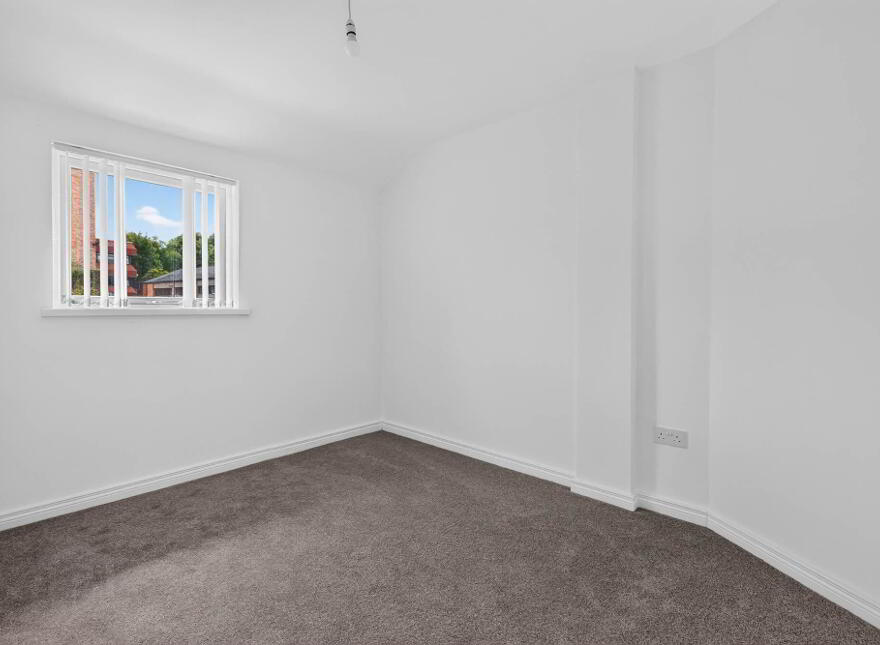 34 Wallace Avenue, Lisburn, BT27 4AE