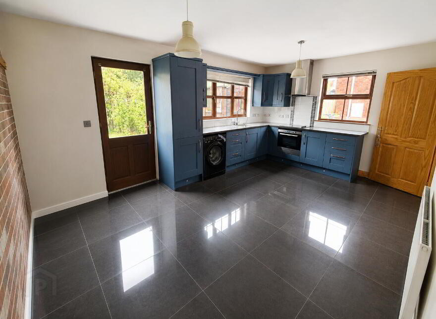 4 Chestnut Hall Mews, Maghaberry, BT67 0GN