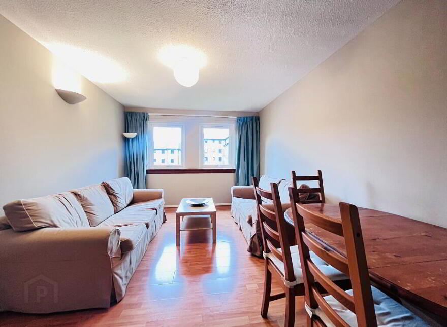 20 Boat Green, Canonmills, Edinburgh, EH3 5LW