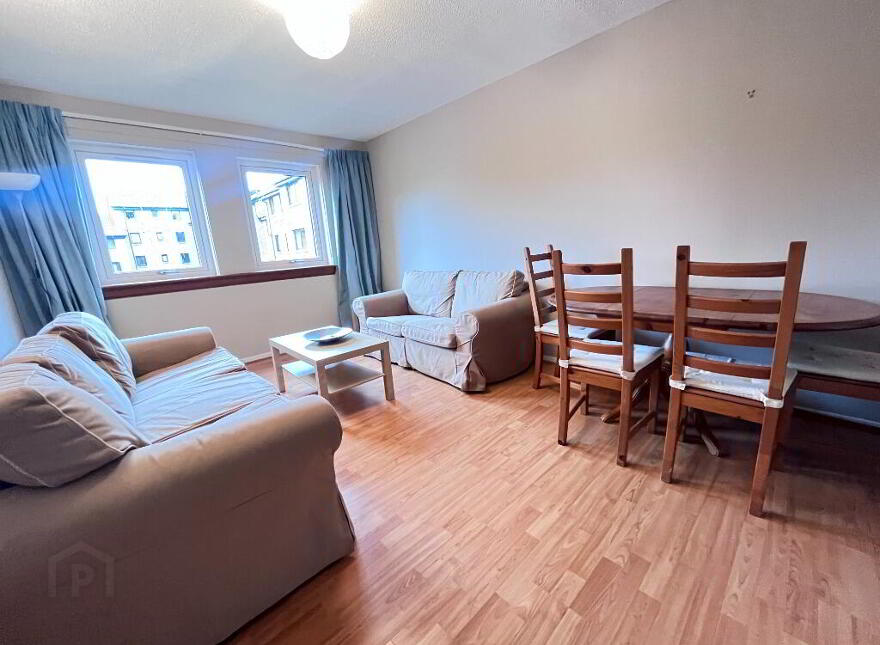 20 Boat Green, Canonmills, Edinburgh, EH3 5LW