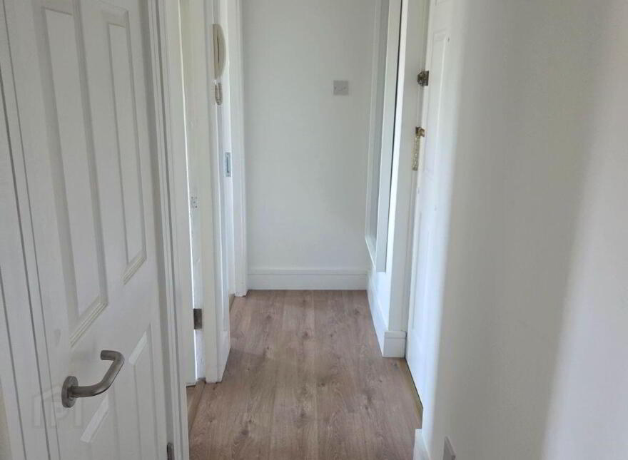 Apartment 200 The Spinnaker Smithfield, Smithfield, D07V079