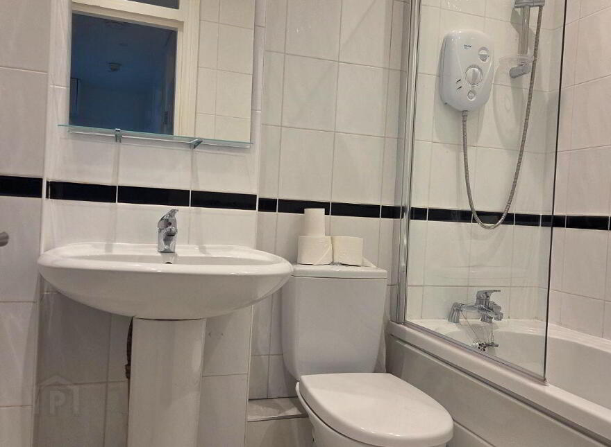 Apartment 200 The Spinnaker Smithfield, Smithfield, D07V079